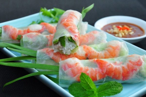 Dĩa nem cuốn tôm thịt