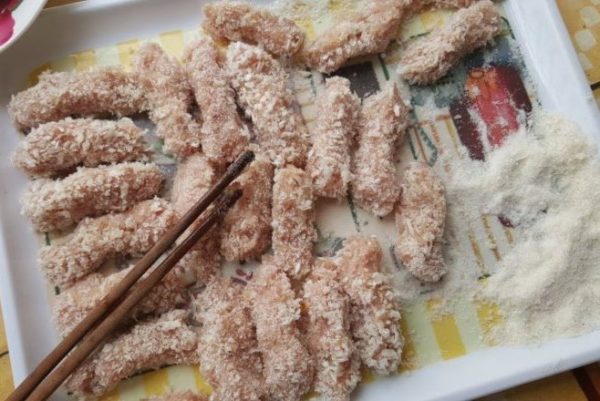 nem lăn bột