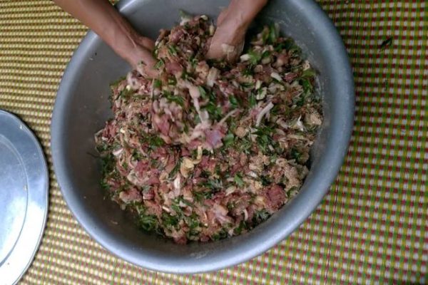 trộn nem
