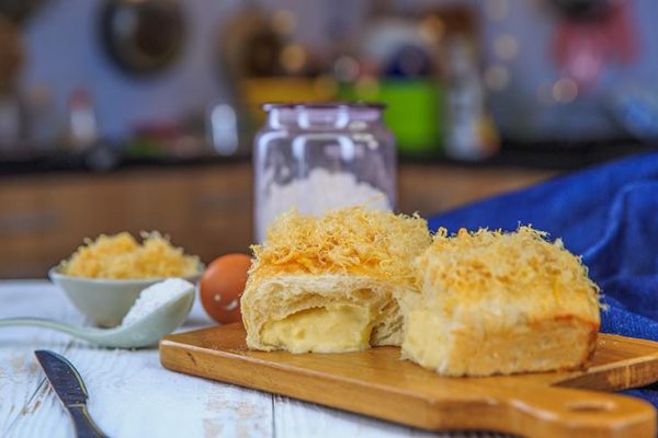 bánh bông lan phô mai tan chảy