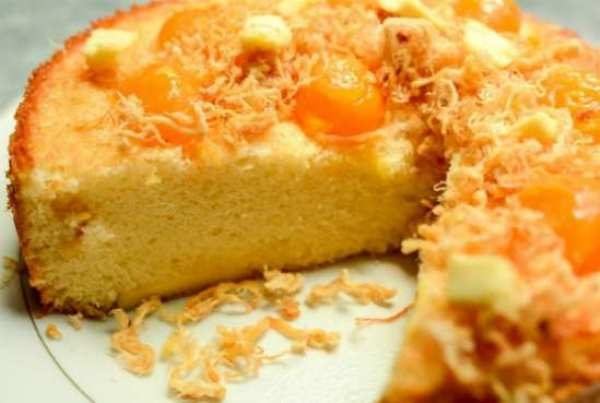 bánh bông lan phô mai trứng muối thơm ngon lạ miệng