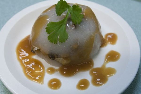 bánh bột lọc chén