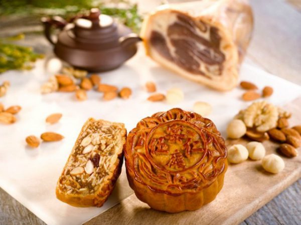 bánh trung thu thập cẩm nhân xá xíu