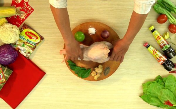 các nguyên liệu luộc gà