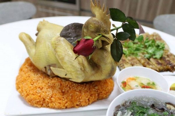 cách luộc gà cúng ngày tết tạo dáng cúng đất