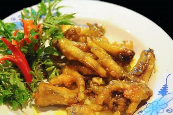 chân gà chiên mắm giòn Hà Nội