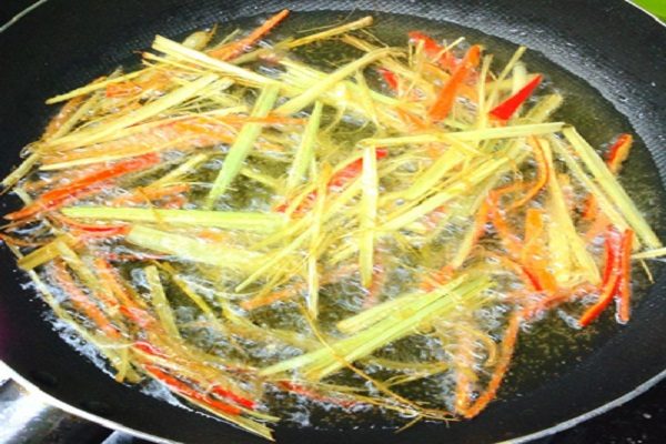 chiên sả ớt