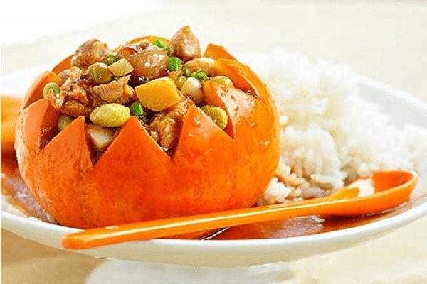 Gà hầm bí đỏ là một món ăn bổ dưỡng