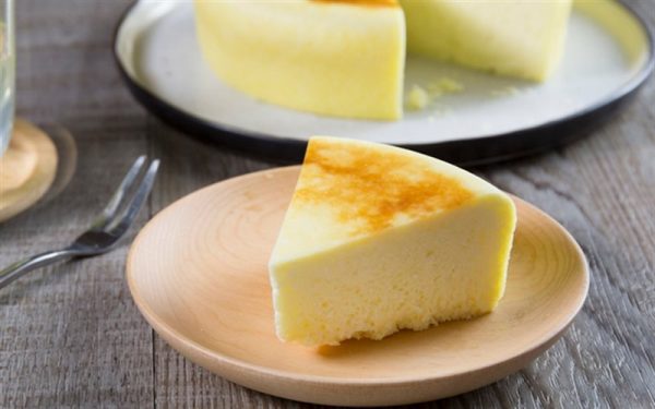 làm bánh bông lan phô mai bằng nồi cơm điện