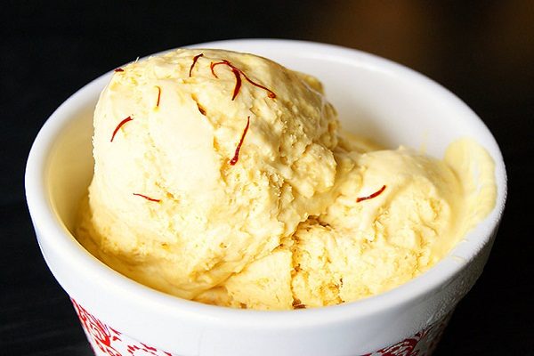 làm kem xoài với sữa đặc
