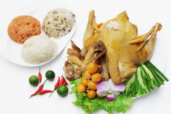 mâm cơm gà cúng ngày Tết