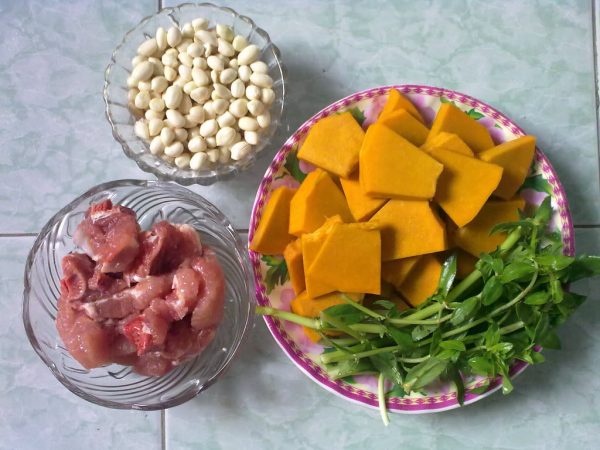 Nguyên liệu làm gà hầm bí đỏ