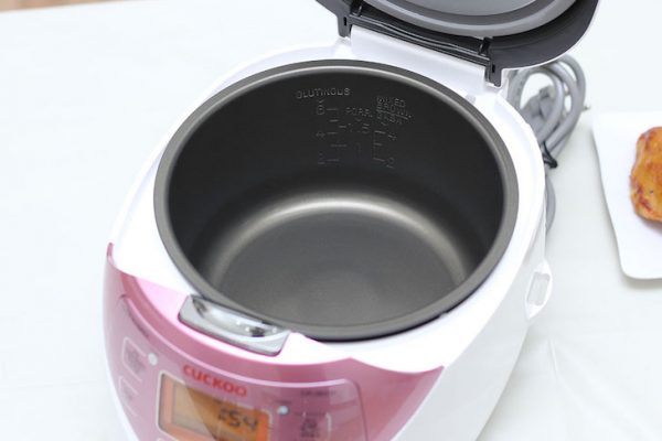 nồi cơm điện chống dính