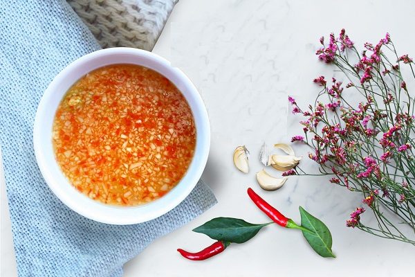nước mắm tỏi ớt chiên chân gà