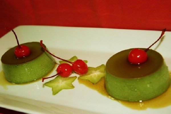 trang trí bánh flan trà xanh