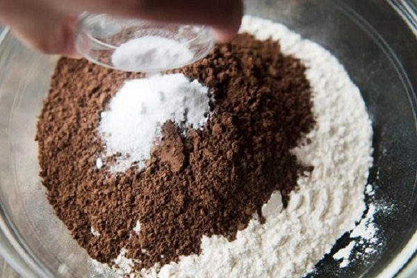 làm vỏ bánh trung thu socola
