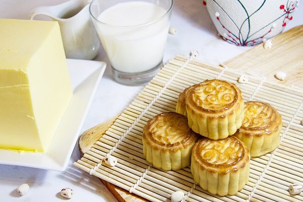 bánh trung thu bơ sữa hỷ lâm môn