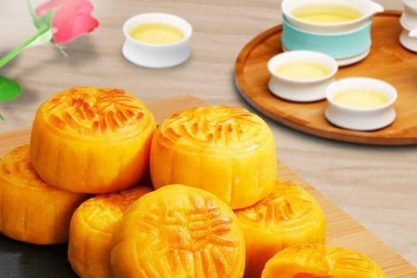 dĩa bánh trung thu hồng kông