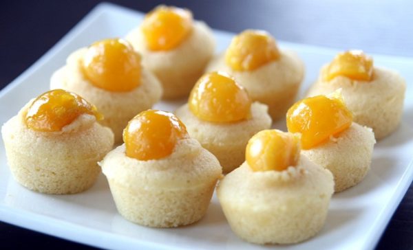 cách làm bánh bông lan hấp cupcake trứng muối