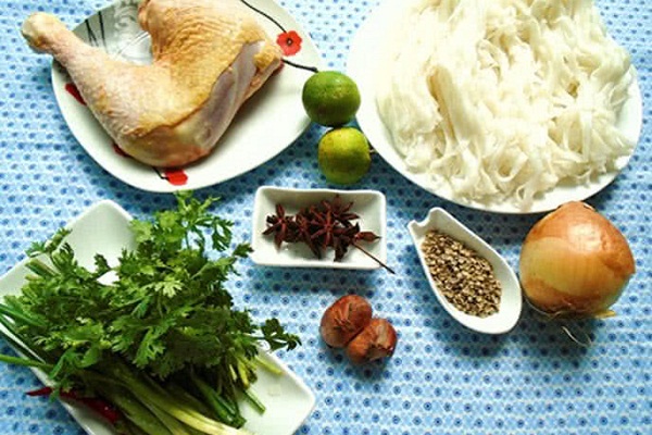 nguyên liệu nấu phở gà truyền thống