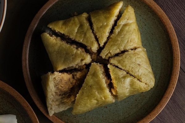 bánh chưng nhân đậu chay với hạt sen