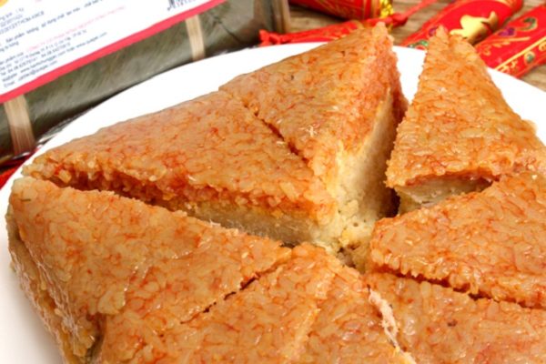 bánh chưng nhân đậu ngọt với gấc
