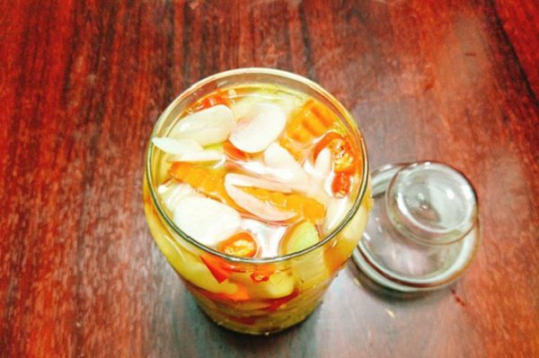 cách làm dưa món su hào đu đủ ngâm trong lọ