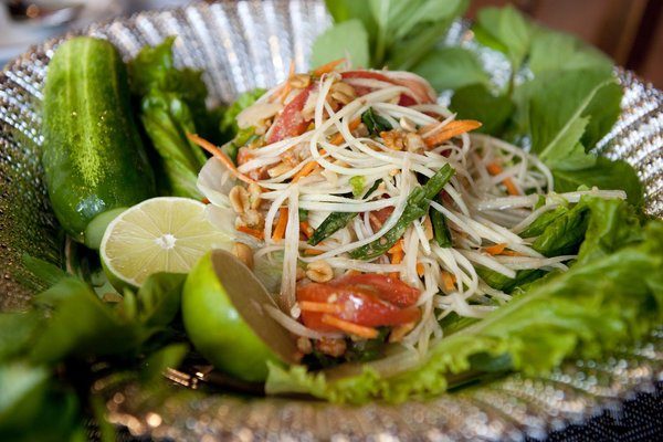 cách làm nộm đu đủ xanh kiểu thái