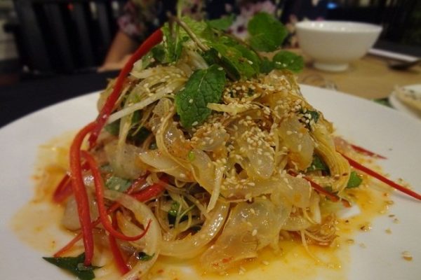 cách làm nộm sứa đu đủ với thịt gà