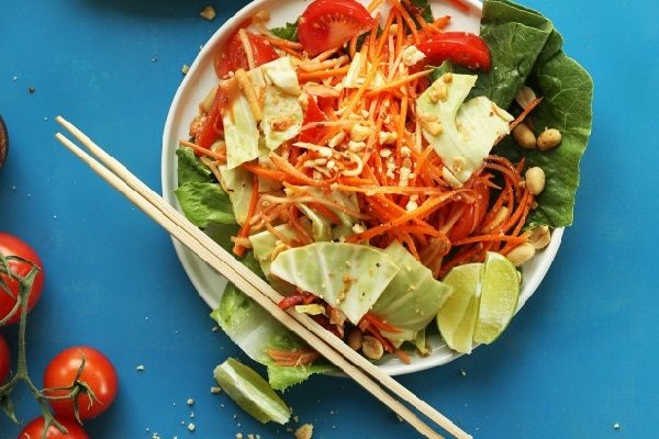 dĩa gỏi đu đủ chay thập cẩm rau quả