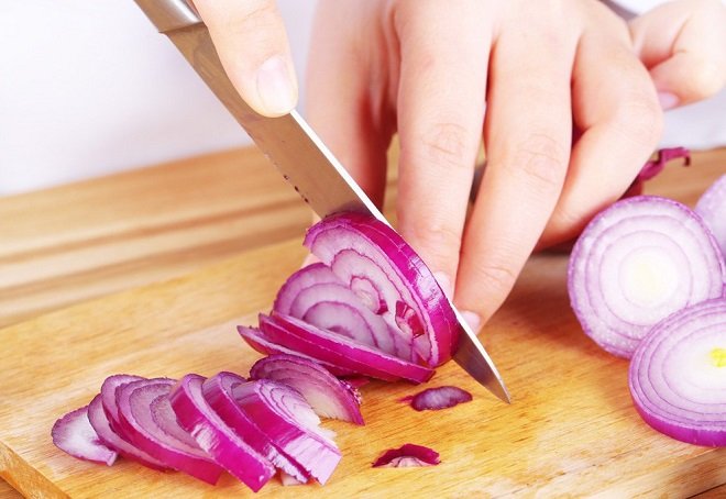 hành tím đập dập băm nhuyễn
