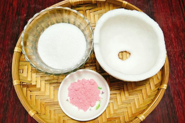 nguyên liệu làm mứt dừa non sợi vị dâu