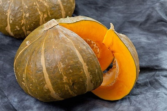 chuẩn bị bí đỏ