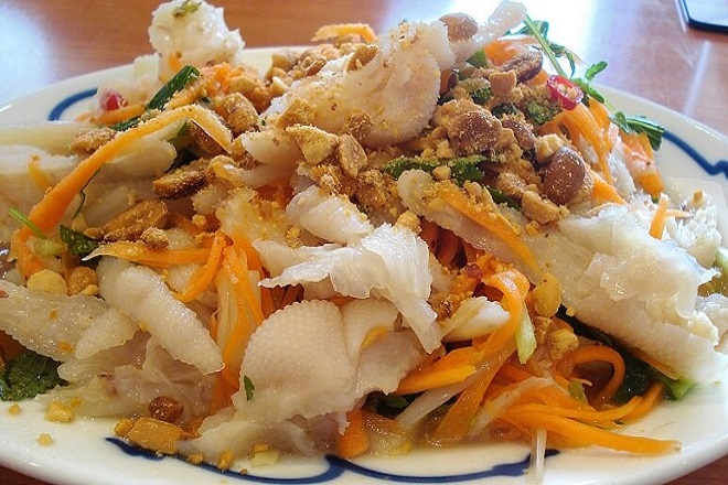 gỏi chân gà rút xương vào ngày tết