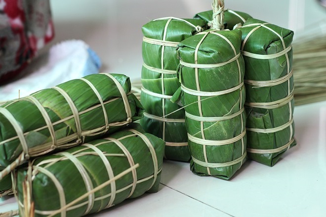 những đòn bánh tét