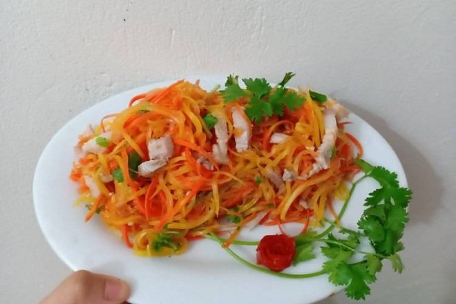 nộm đu đủ thịt heo