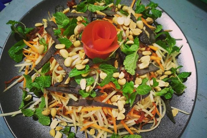 nộm đu đủ thịt khô bò