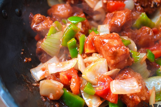 sườn xào chua ngọt ớt chuông