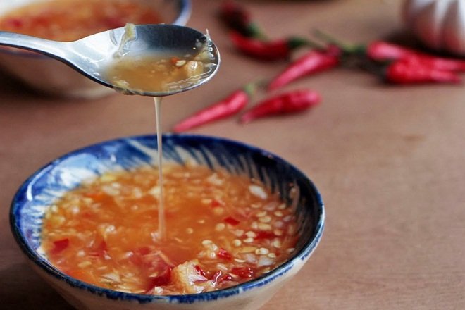 cách làm nước chấm cá hấp mắm gừng pha chanh