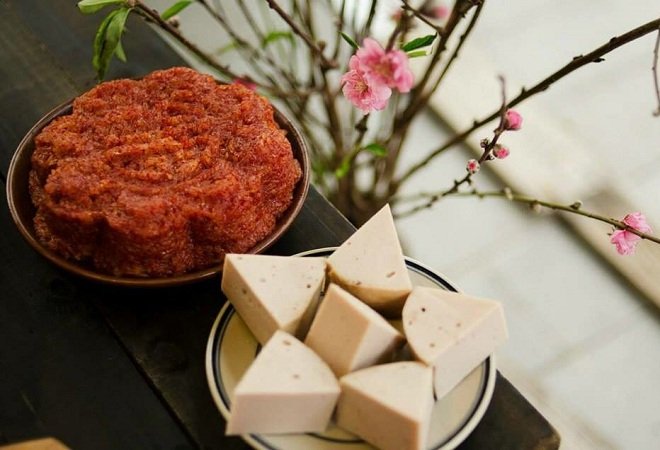 chả lụa cómặt trong mâm cỗ ngày Tết