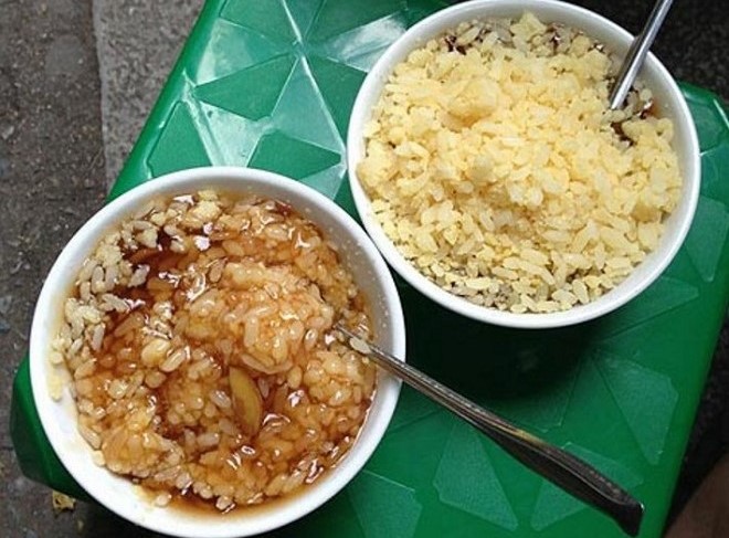 chè bà cốt ăn kèm với xôi vò