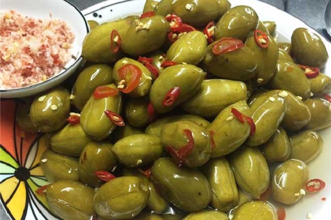 dĩa cà na muối mắm đường chua ngọt chấm muối ớt