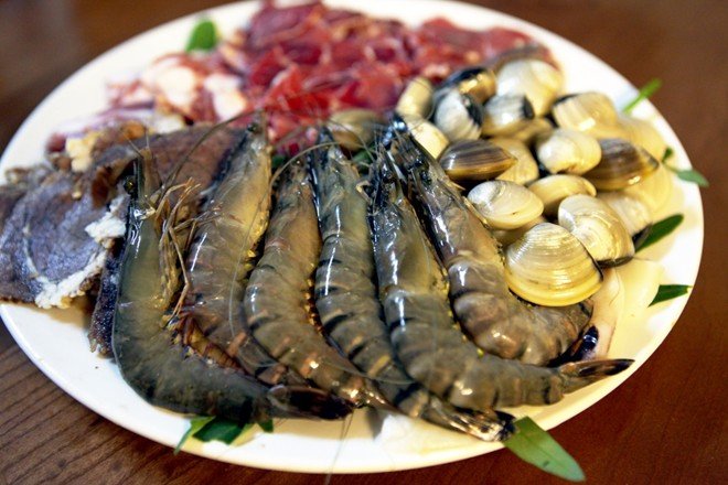 nguyên liệu làm lẩu thái chua cay