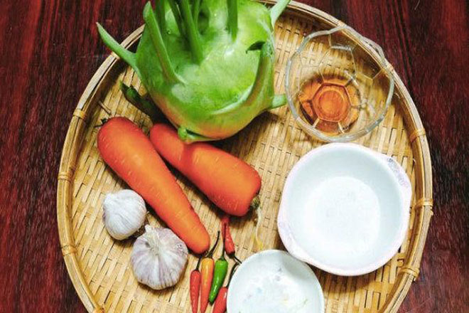 nguyên liệu làm nộm su hào cà rốt