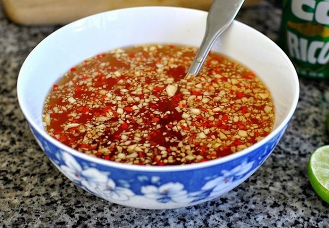 nước mắm tỏi ớt