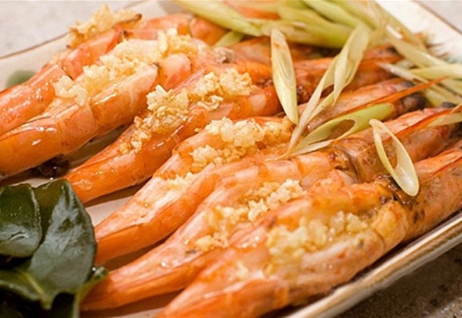 tôm hấp sả lá chanh