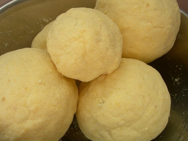 vo đậu xanh thành những viên tròn to