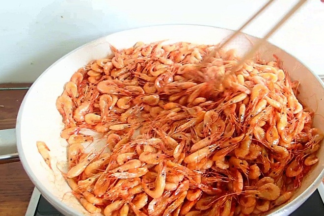 xào tép khô