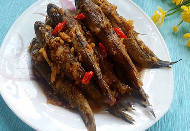 cách kho cá bống với riềng "chất lừ"