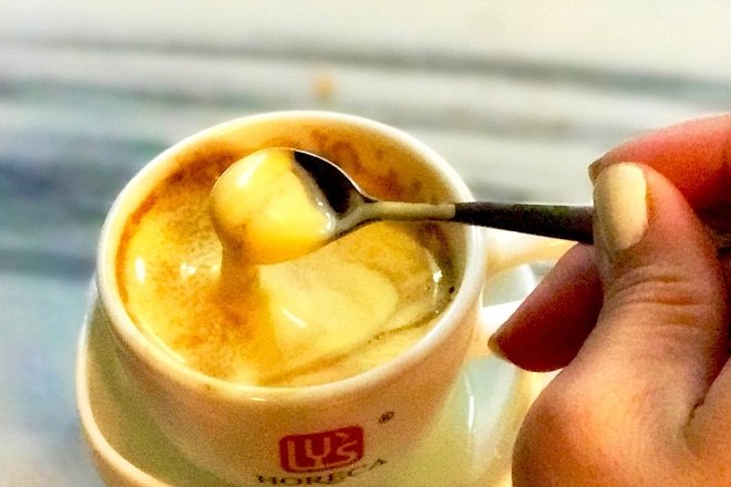 cách uống cafe trứng